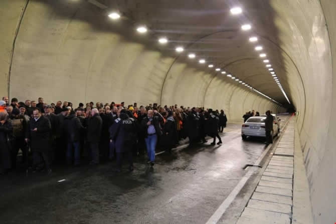 Cankurtaran Tüneli ulaşıma açıldı galerisi resim 15