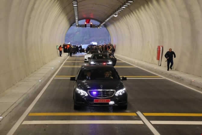 Cankurtaran Tüneli ulaşıma açıldı galerisi resim 19