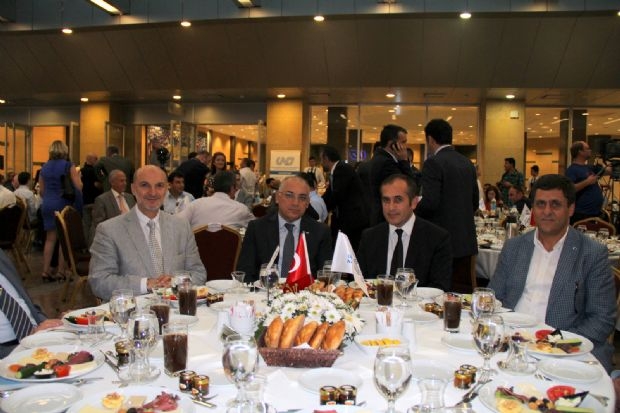 UND iftarı Haliç Kongre Merkezi'nde yapıldı galerisi resim 25