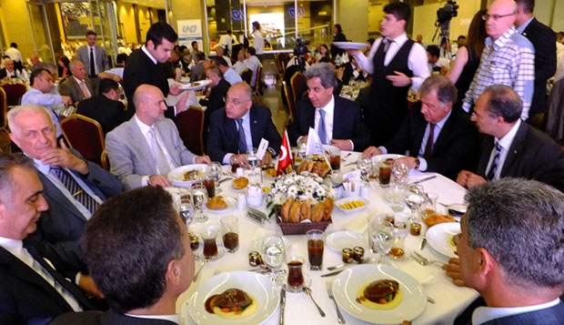 UND iftarı Haliç Kongre Merkezi'nde yapıldı galerisi resim 7