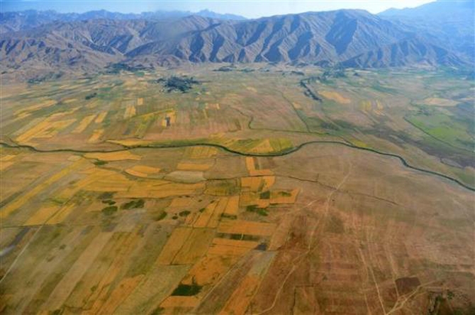 Kuş bakışı Van - Hakkari Karayolu galerisi resim 11