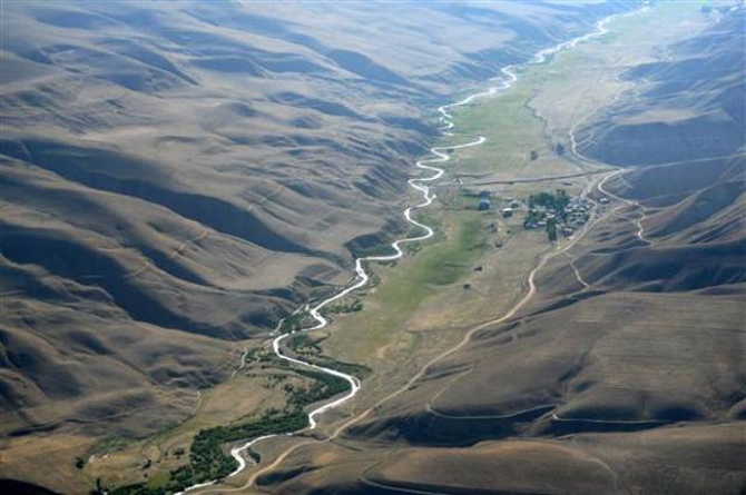 Kuş bakışı Van - Hakkari Karayolu galerisi resim 12