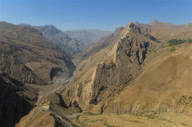 Kuş bakışı Van - Hakkari Karayolu galerisi resim 9