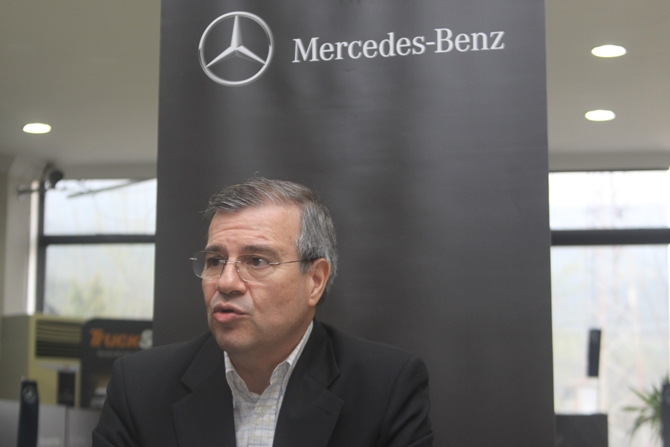 "Mercedes-Benz Dinlenme Köşesi"  1 yılda 300 bin kamyon şoförü galerisi resim 2