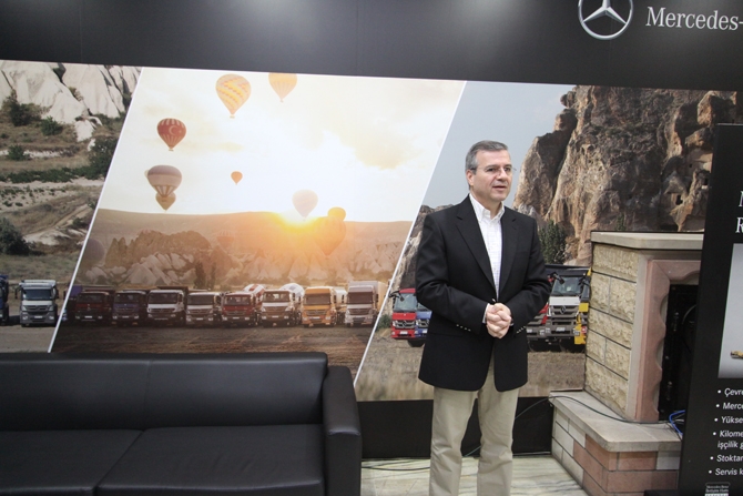 "Mercedes-Benz Dinlenme Köşesi"  1 yılda 300 bin kamyon şoförü galerisi resim 9