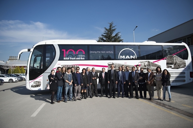 Türkiye'nin ilk "güneş otobüsü" yollarda galerisi resim 2