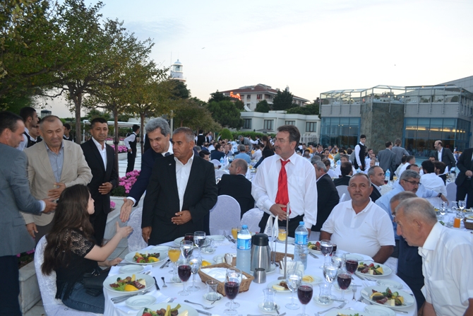 UND, üyeleriyle iftarda bir araya geldi galerisi resim 15