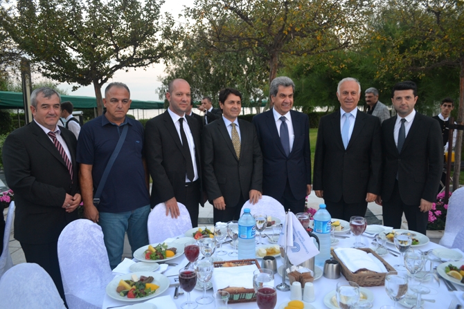 UND, üyeleriyle iftarda bir araya geldi galerisi resim 17