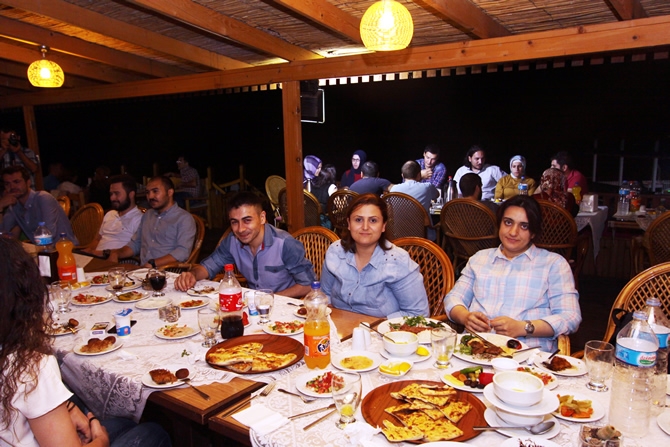 Gemi Mühendisleri iftarda bir araya geldi galerisi resim 11