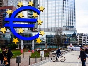 Euro Bölgesi sanayi üretimi beklentilerin üzerinde gerçekleşti