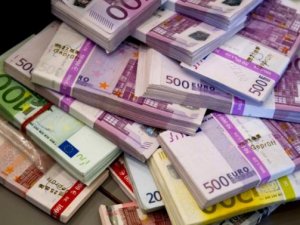EFSF 4,5 milyar euro borçlandı