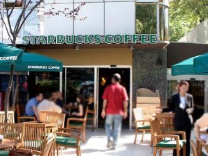 Starbucks 3 bin 300 kişiyi işten çıkarıyor