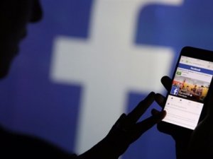 İspanya Facebook'a 1,2 milyon euro para cezası verdi