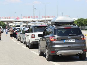 Kapıkule'de dönüş yoğunluğu sürüyor