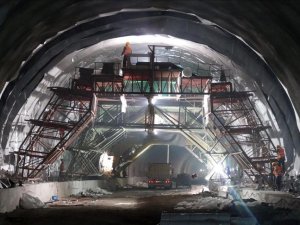 Ümraniye-Ataşehir-Göztepe Metro çalışması başladı
