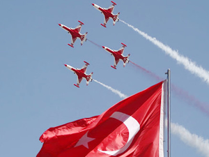 Türk Yıldızları, şehitlerimiz için uçacak