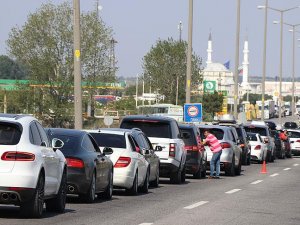 Kapıkule'de tatilcilerin dönüş yolculuğu başladı