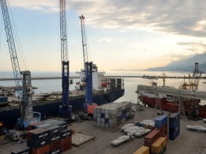 Batı Akdeniz'in ihracatı 1 milyar doları aştı