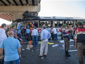 Ankara'da yolcu otobüsü köprüye çarptı: 5 ölü
