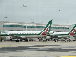 Ryanair Alitalia'nın 90 uçağına talip oldu