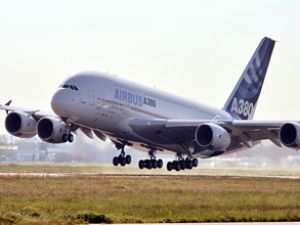 A380'de motor yağı kokusu rapor etti