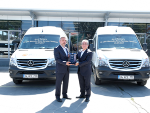 Mercedes-Benz Türk’ten Az-Al Turizm’e 20 adet Sprinter okul servisi teslim etti