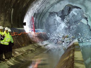 Kabataş-Mahmutbey Metrosu Türkiye'nin gururu oldu