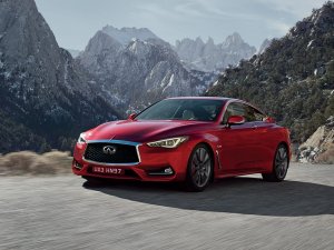 Yeni Infiniti Q60, tasarımcısı Albaisa ile Göcek'te buluştu