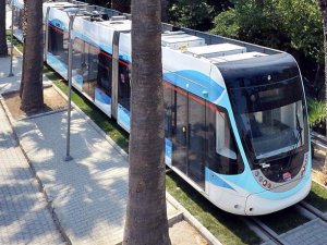 İzmir'de tramvay Çiğli'ye kadar uzuyor