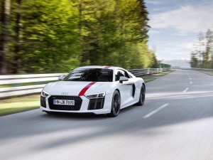 Audi R8 V10 RWS tutkunlarına özel sadece 999 adet üretilecek
