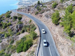 Turizm merkezlerini bağlayacak yolda hummalı çalışma