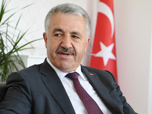Ahmet Arslan: Engellilere kamu hizmetini elektronik ortamda sunacağız