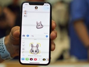 Apple, Animoji yüzünden davalık olabilir!