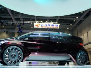 Toyota, Tokyo Otomobil Fuarı'nda yeni modellerini sergiledi