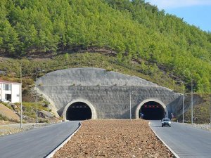 Akdeniz Sahil Yolu Projesi ilerliyor