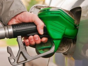 Benzin satışları ekimde yüzde 7 arttı