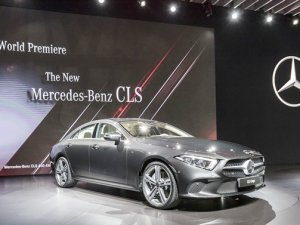 Mercedes-Benz yeni modellerini Los Angeles Otomobil Fuarı’nda tanıttı
