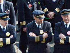 Alman pilotlar, sığınmacıları götürmeyi reddediyor