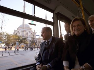 Recep Tayyip Erdoğan elektrikli otobüsle yolculuk yaptı