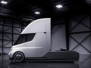 Tesla Semi Truck için en büyük siparişi Pepsi verdi