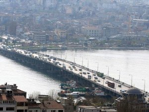 Atatürk Köprüsü trafiğe kapatılacak