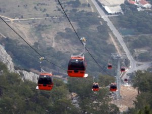 Antalya Teleferik 2017’de 350 bin kişiyi zirveye taşıdı