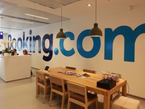 Booking.com: Hükümetle görüşmelerimiz sürüyor