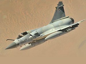Yemen'de savaş uçağı düştü
