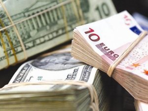 Dolar, euro karşısında bir miktar toparlandı