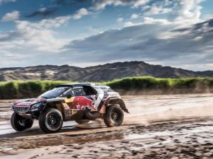 Team Peugeot Total, Dakar rallisini kazandı