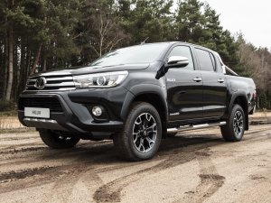 Toyota Hilux'un 50'nci yıla özel versiyonu tanıtıldı