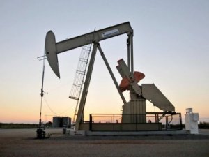 ABD'nin üretimi petrol fiyatlarını baskılıyor