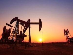 IEA: Petrolde talep artışını ABD karşılayacak