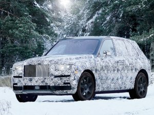 Rolls-Royce'un yeni Suv aracı tanıtıldı